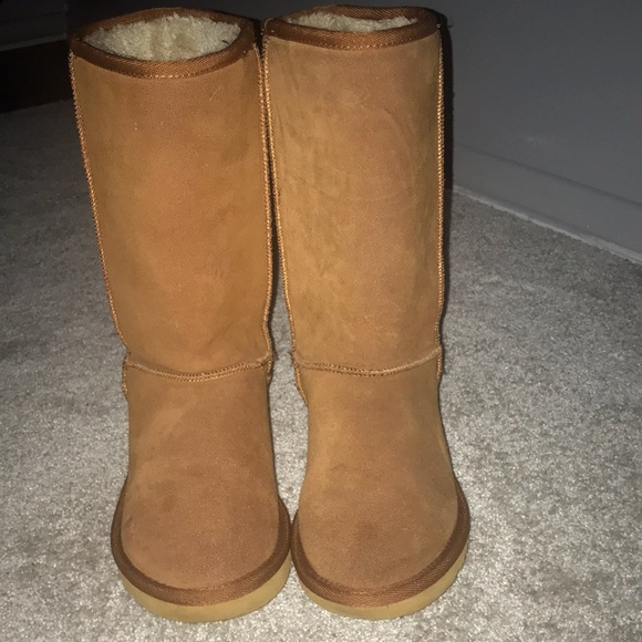 shearling lined tall boots
